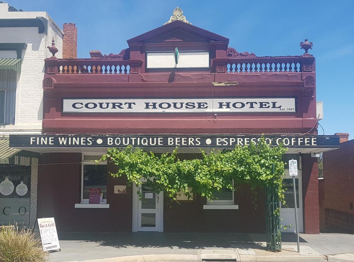אראראט Courthouse Hotel מראה חיצוני תמונה