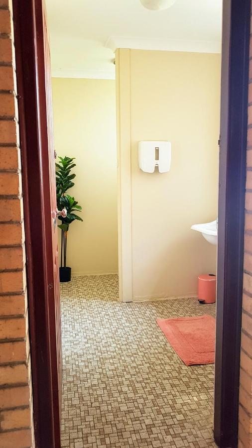 אראראט Courthouse Hotel מראה חיצוני תמונה